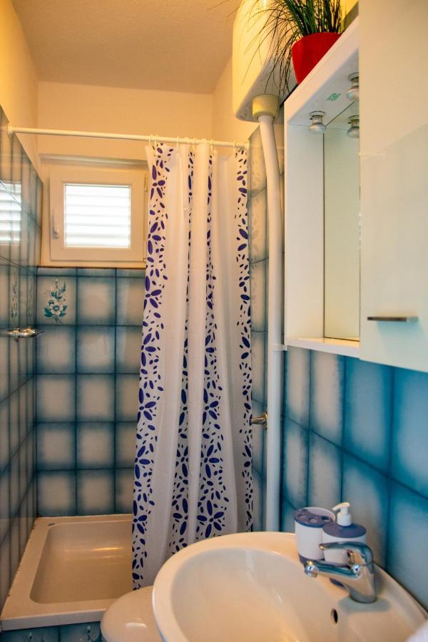 Apartment Tony - 2Bdr Beachfront Ядрия Экстерьер фото